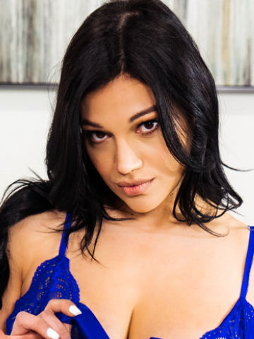 Mona Azar